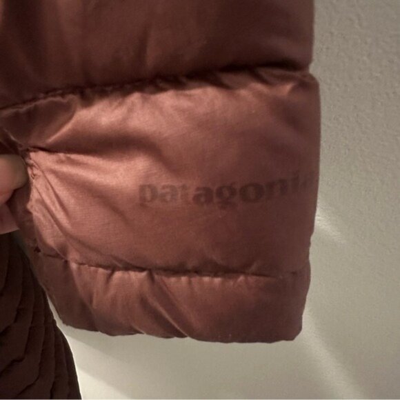Patagonia Fiona Parka Women’s Small Dark Ruby Down Quilted Lightweight Coat - Picture 6 of 14
